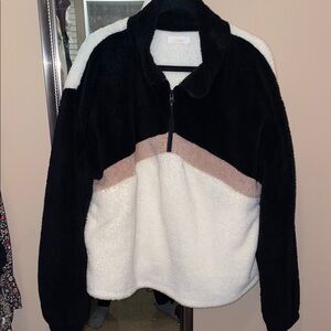 Colsie Black and White Colorblock Sweatshirt
